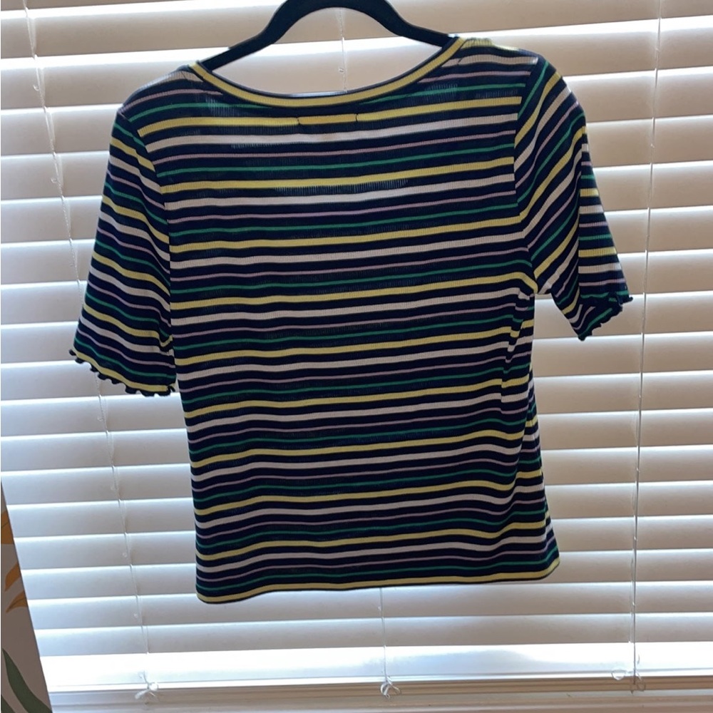 Crop Top - Picture 2 of 3